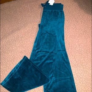 Women’s Victoria Secret Plush and Lush sweatpants size X-Small